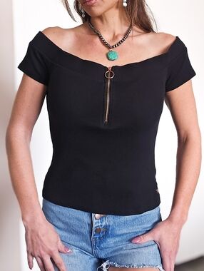 Guess Off Shoulder Black Top XL Ribbed Zip Front Fitted Sexy Going Out Top